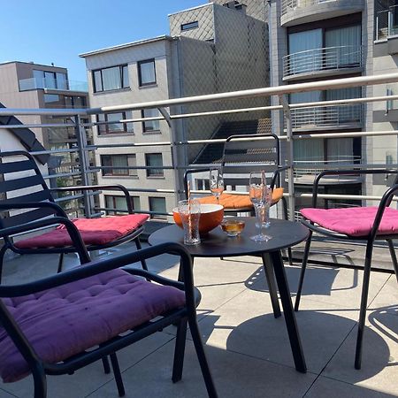 Spacious Penthouse For 8 People In The City Centre Ostend Exterior photo