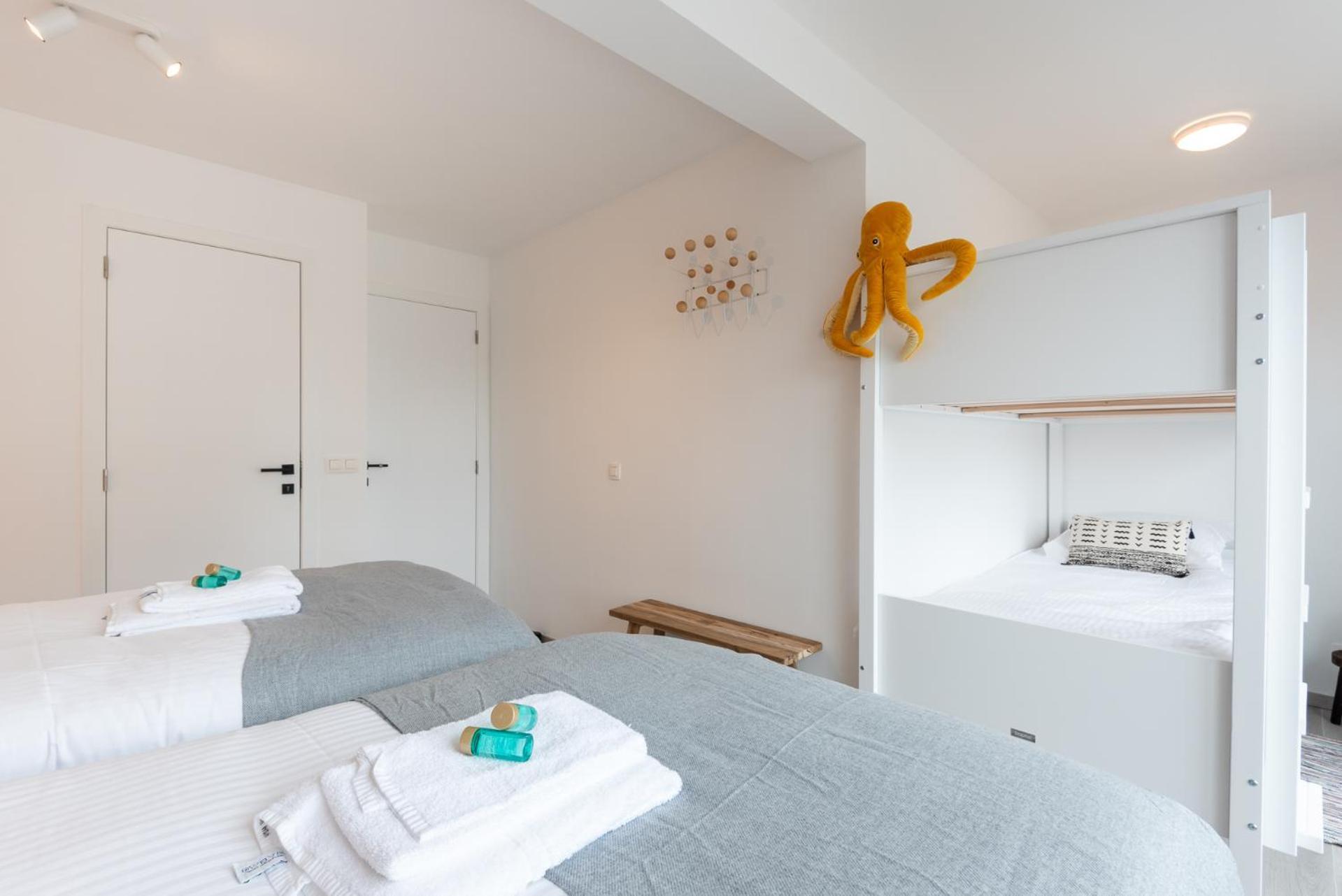 Spacious Penthouse For 8 People In The City Centre Ostend Exterior photo